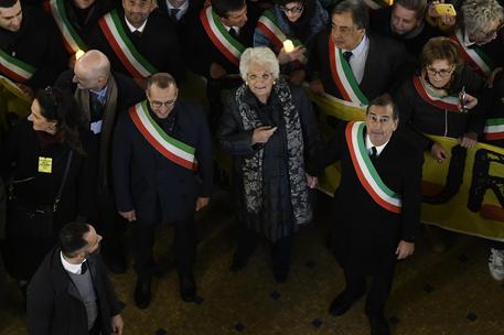 Procession to solidarity with Liliana Segre